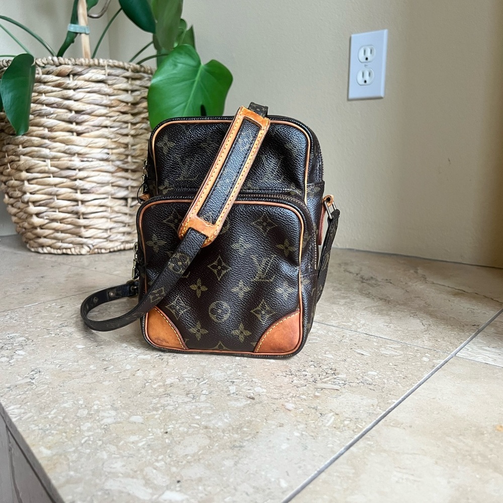 Louis Vuitton Amazon Crossbody